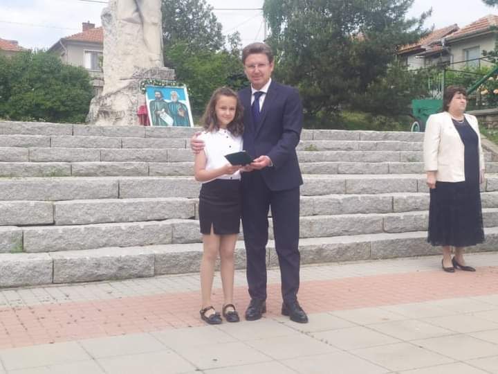 С празнично шествие отбелязахме 24 май 7